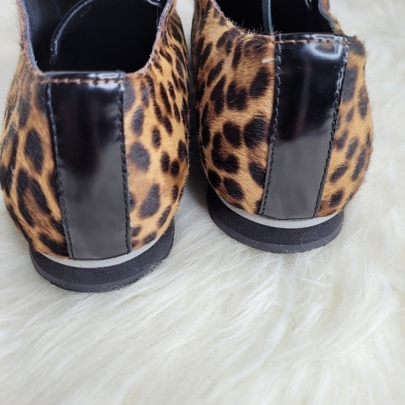 Tod's Leather Calf Hair Leopard Oxford Shoes - Picture 12 of 15
